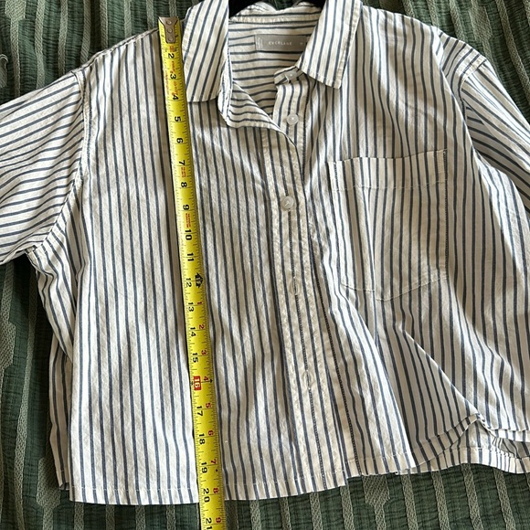 SOLD Everlane The Way-Short Shirt size M - Picture 3 of 6